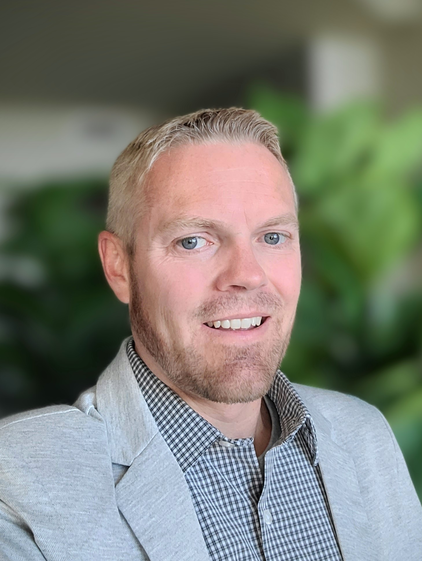 Jon Grooters Headshot